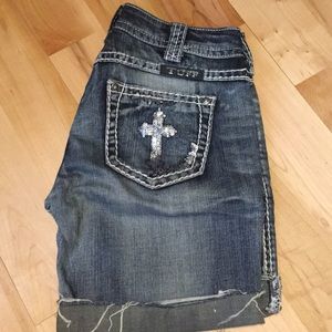 Cowgirl Tuff Bermuda shorts 25